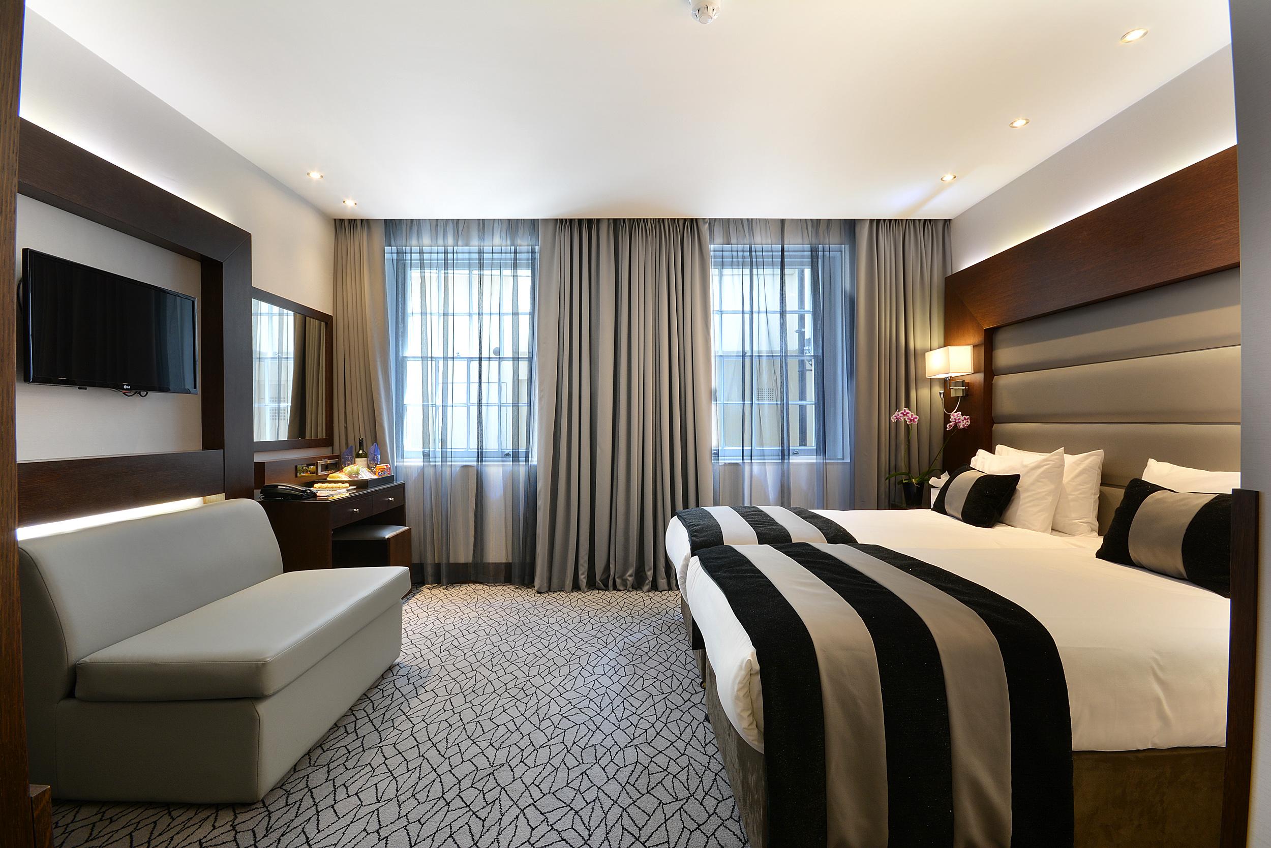 Park Grand London Lancaster Gate Hotel Kamer foto A room at the hotel