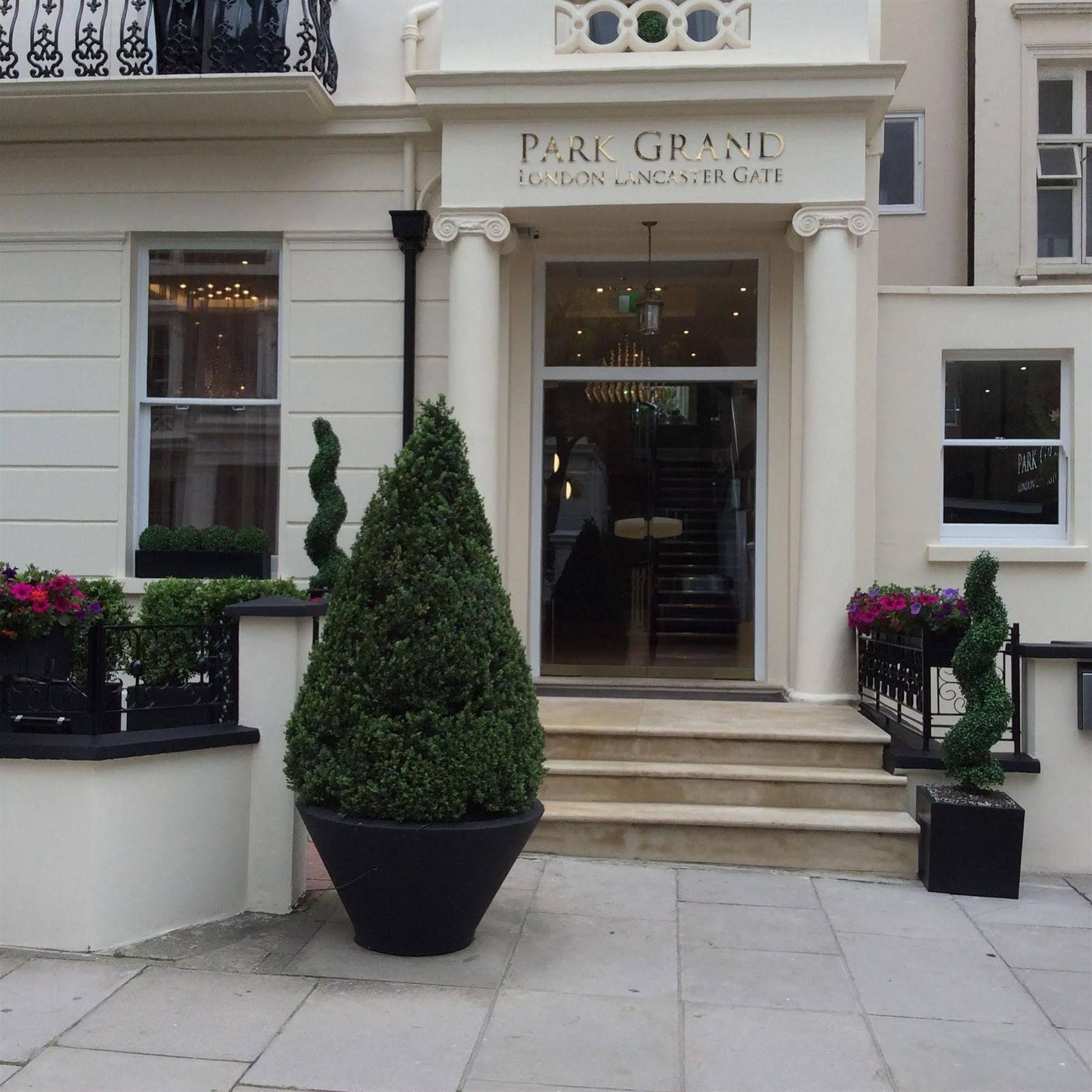 Park Grand London Lancaster Gate Hotel Buitenkant foto Park Grove entrance