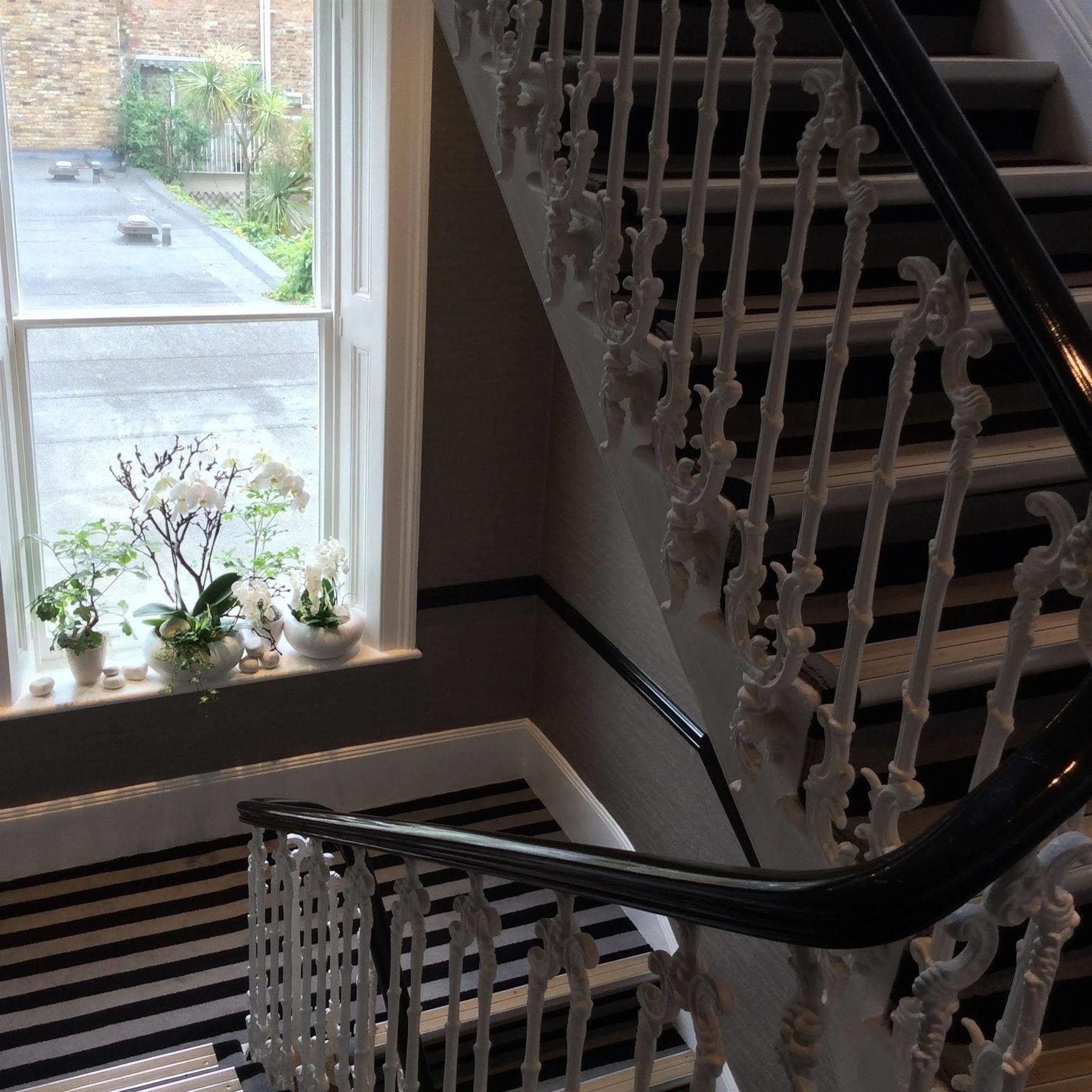 Park Grand London Lancaster Gate Hotel Buitenkant foto The staircase